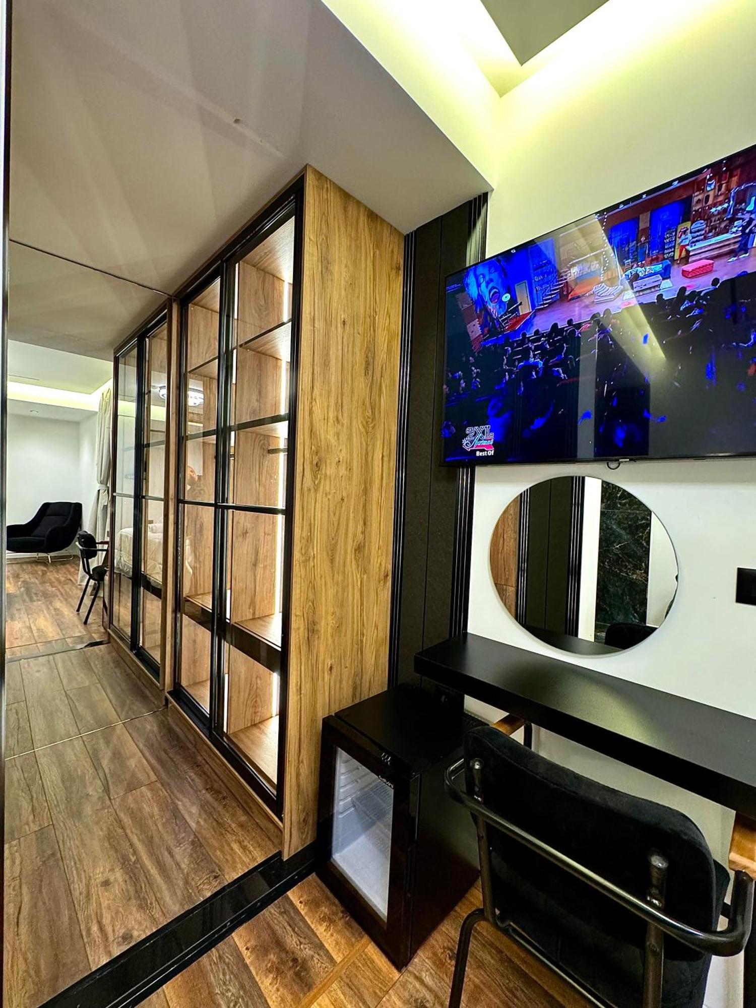 Gjirokastër Boutique Hotel Empire Of Martin מראה חיצוני תמונה