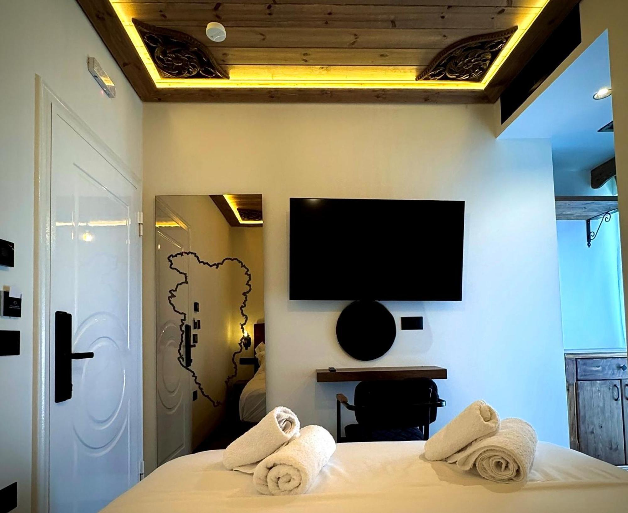 Gjirokastër Boutique Hotel Empire Of Martin מראה חיצוני תמונה