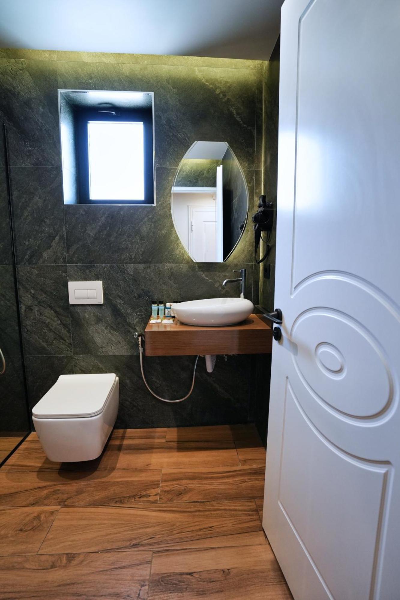 Gjirokastër Boutique Hotel Empire Of Martin מראה חיצוני תמונה