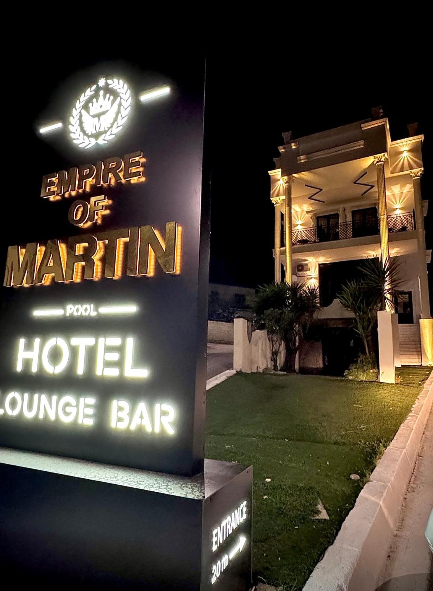 Gjirokastër Boutique Hotel Empire Of Martin מראה חיצוני תמונה